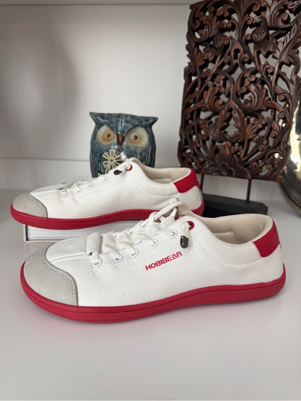 Hobibear White and Red Lightweight Sneakers | Minimalist Lace Up Casual Shoes - Picture 2 of 6